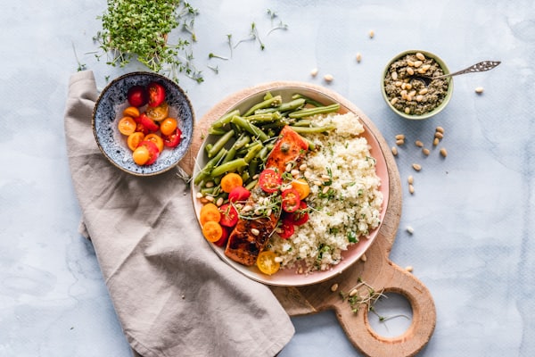 Colourful stir-fry with vegetables and tofu